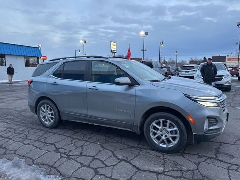 Used 2024 Chevrolet Equinox LT image 5