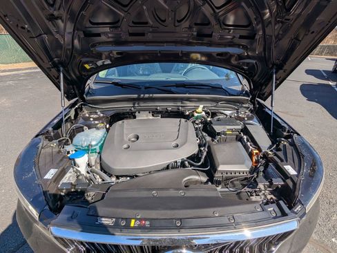 New 2025 Volvo XC40 B5 Plus w/ Protection Package Premier image 22