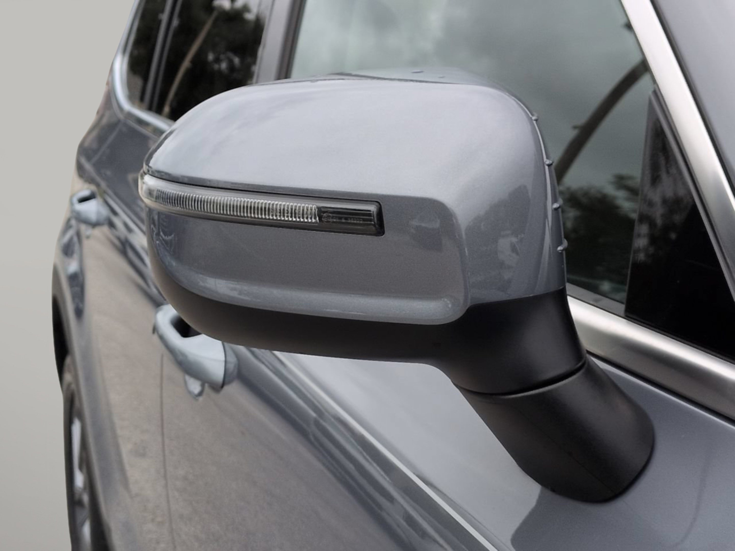 Certified 2025 Kia Telluride LX FWD image 14