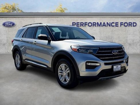 Certified 2024 Ford Explorer XLT w/ Equipment Group 202A image 5