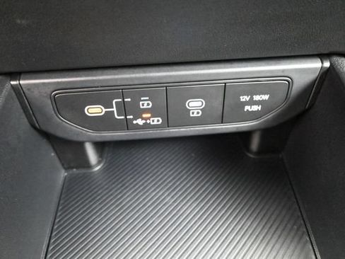 Used 2025 Kia K4 FWD image 30