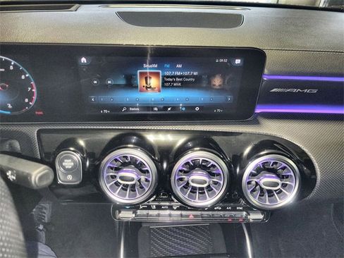 Used 2021 Mercedes-Benz A 35 AMG Base image 16