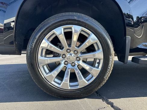 Certified 2025 Chevrolet Silverado 1500 High Country w/ Technology Package image 18