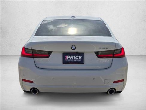 Used 2023 BMW 330i Sedan w/ Premium Package image 6
