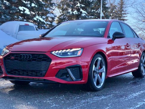 Used 2020 Audi S4 Premium Plus w/ Premium Plus Package image 3