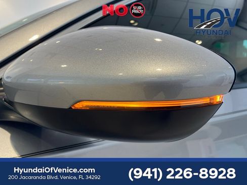 Used 2019 Honda Accord Touring image 9