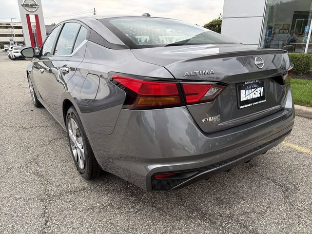 Certified 2025 Nissan Altima 2.5 S FWD image 6