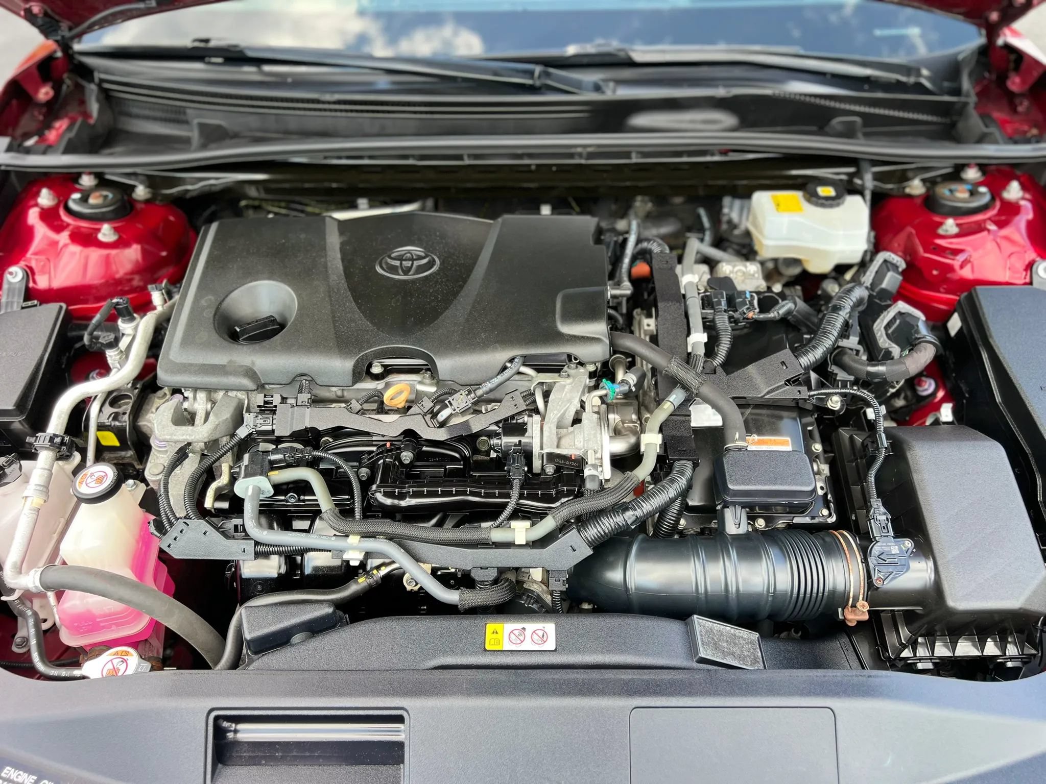 Used 2018 Toyota Camry XLE FWD image 39