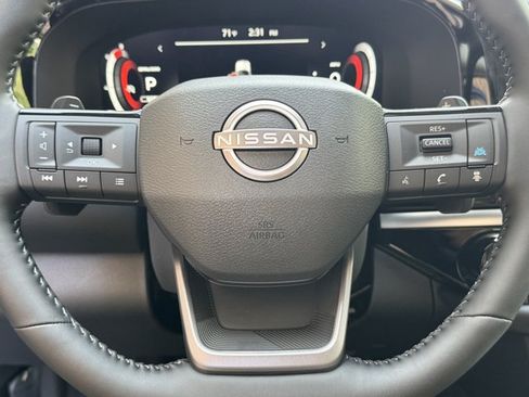 New 2026 Nissan Pathfinder SL AWD/4WD image 10