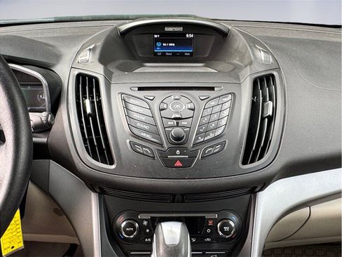 Used 2014 Ford C-MAX SE w/ Equipment Group 201A FWD image 10