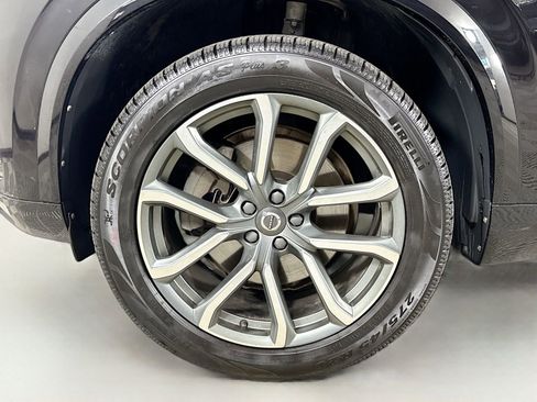 Used 2018 Volvo XC90 T5 Momentum w/ Momentum Plus Package AWD/4WD image 30