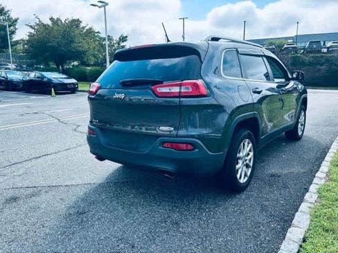 Used 2014 Jeep Cherokee Latitude w/ Cold Weather Group AWD/4WD image 4