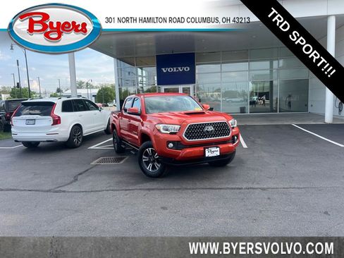 Used 2018 Toyota Tacoma TRD Sport AWD/4WD image 1