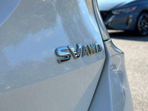 Used 2020 Nissan Rogue SV w/ Premium Package image 9