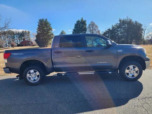 Used 2012 Toyota Tundra 4x4 CrewMax image 5