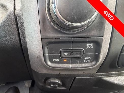 Used 2019 RAM 1500 Express AWD/4WD image 11