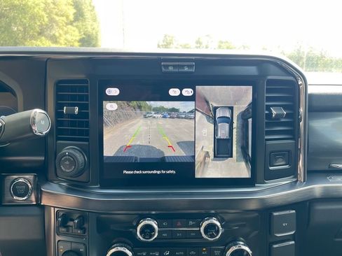 New 2026 Ford F250 Lariat w/ Lariat Premium Package image 4