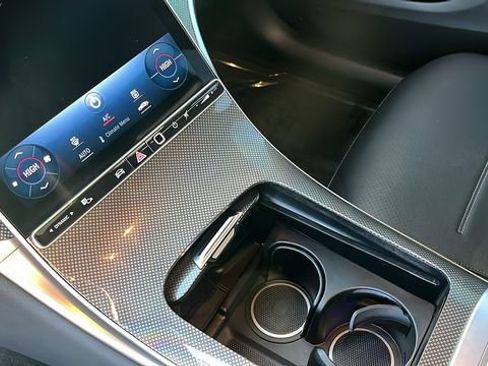 Used 2024 Mercedes-Benz GLC 300 GLC 300 image 14