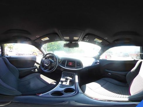 Used 2017 Dodge Challenger SXT RWD image 26