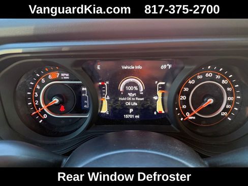 Used 2024 Jeep Wrangler Rubicon w/ Technology Group image 17