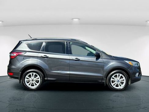 Used 2018 Ford Escape SE w/ Ford Safe & Smart Package image 8
