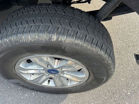 Used 2018 Ford F150 XL w/ Equipment Group 101A Mid AWD/4WD image 5