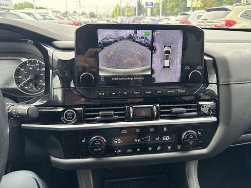 Certified 2024 Nissan Pathfinder SL w/ SL Premium Package AWD/4WD image 17