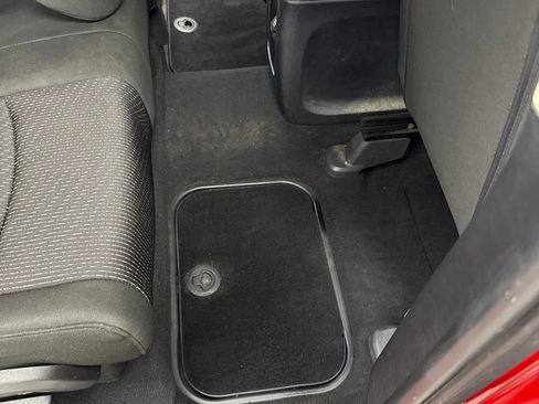 Used 2019 Dodge Journey SE FWD image 29