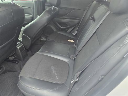 Used 2019 Buick Encore Preferred image 11