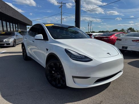 Used 2020 Tesla Model Y Long Range AWD/4WD image 2