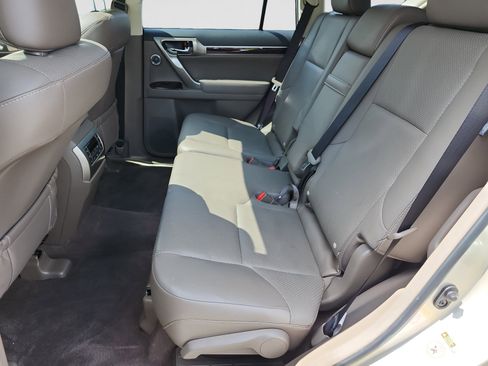 Used 2014 Lexus GX 460 Luxury AWD/4WD image 14