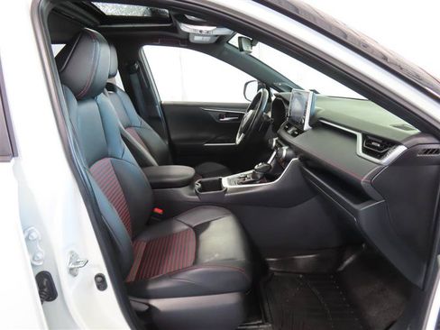 Used 2022 Toyota RAV4 XSE w/ Weather Package AWD/4WD image 38
