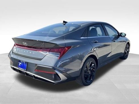 New 2026 Hyundai Elantra SEL Sport Premium FWD image 5