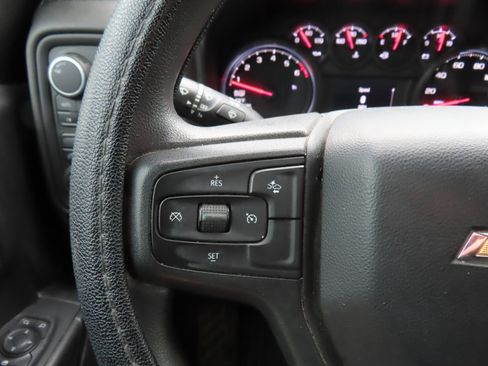 Used 2022 Chevrolet Silverado 1500 Custom image 18