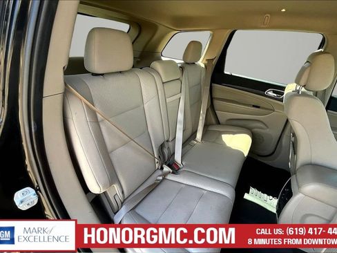Used 2022 Jeep Grand Cherokee Laredo E w/ Security & Convenience Group AWD/4WD image 24