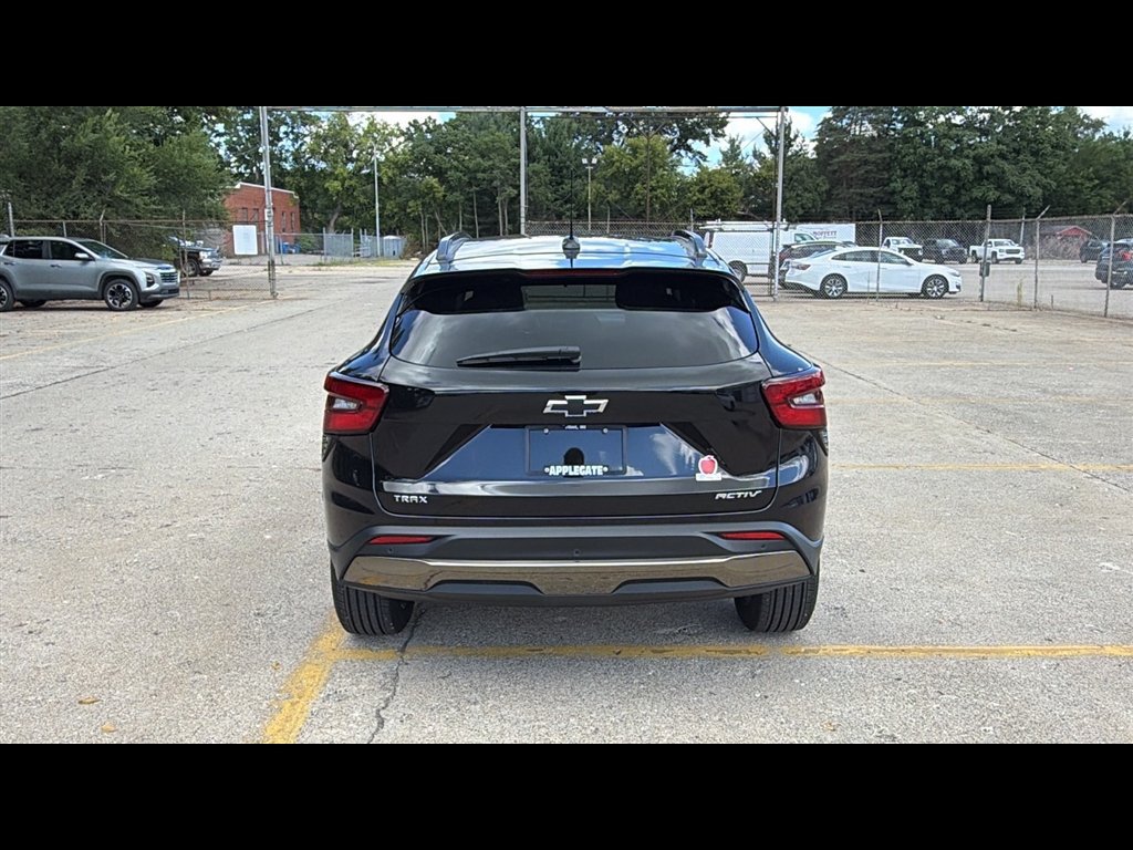 Used 2025 Chevrolet Trax ACTIV w/ Driver Confidence Package FWD image 28