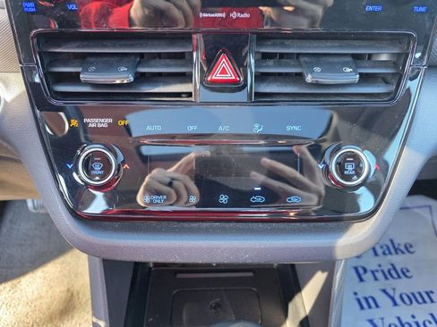 Used 2020 Hyundai Ioniq SEL image 21