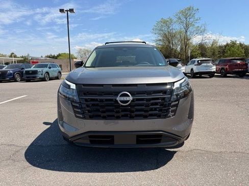 New 2026 Nissan Pathfinder SV image 3