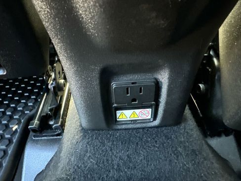 Used 2022 Jeep Renegade Limited w/ Sun, Sound & Wheels Group AWD/4WD image 31
