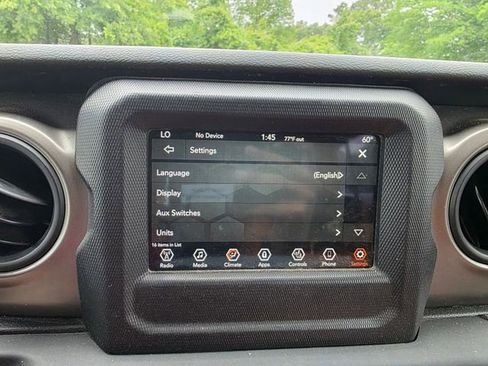 Used 2018 Jeep Wrangler Unlimited Sport S AWD/4WD image 8