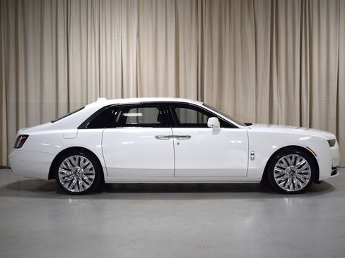 New 2026 Rolls-Royce Ghost Extended Wheelbase AWD/4WD image 13