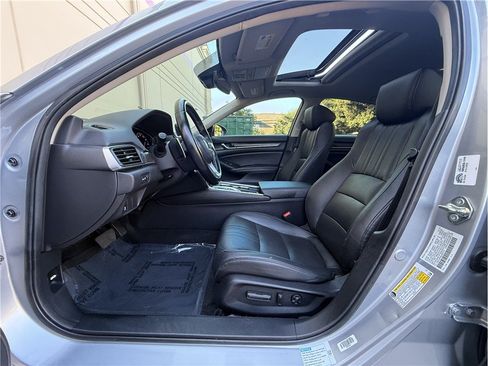 Used 2020 Honda Accord EX-L image 10