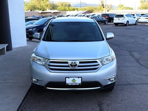 Used 2013 Toyota Highlander Plus FWD image 15