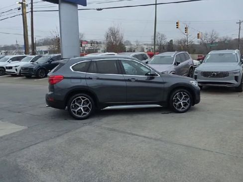 Used 2019 BMW X1 sDrive28i image 8