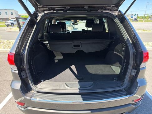 Used 2020 Jeep Grand Cherokee Limited AWD/4WD image 11
