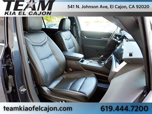 Used 2021 Cadillac XT6 Premium Luxury FWD image 12