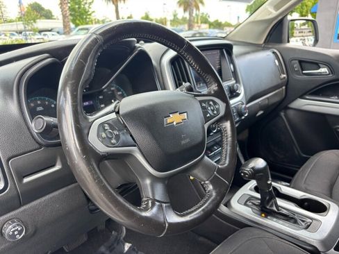 Used 2019 Chevrolet Colorado LT w/ LT Convenience Package RWD image 17