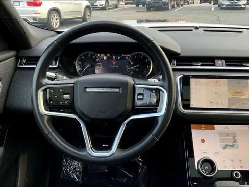 Used 2023 Land Rover Range Rover Velar R-Dynamic S image 5