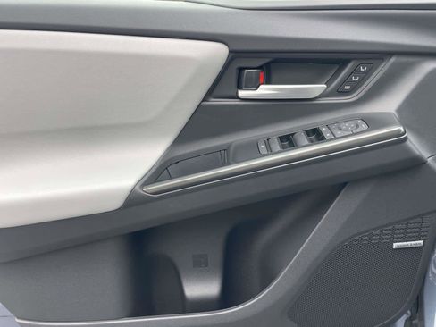New 2026 Subaru Solterra image 11