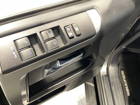 Used 2018 Toyota 4Runner SR5 Premium image 20